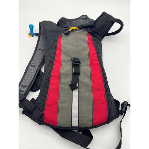 Camelback Hydration Backpack Includes Bladder Pack - Picture 2 of 7
